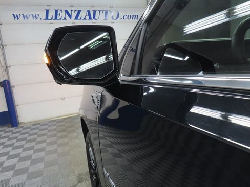 Used 2025 GMC Yukon Denali Ultimate AWD/4WD image 78