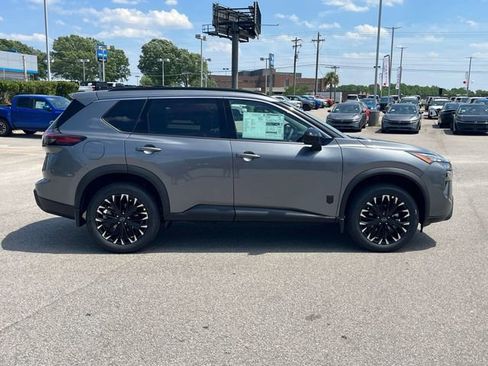 New 2026 Nissan Rogue SV FWD image 2