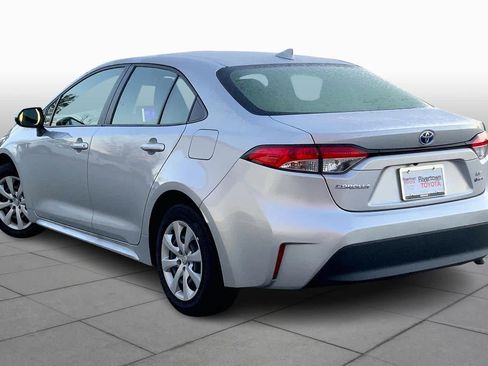 Used 2025 Toyota Corolla LE image 12