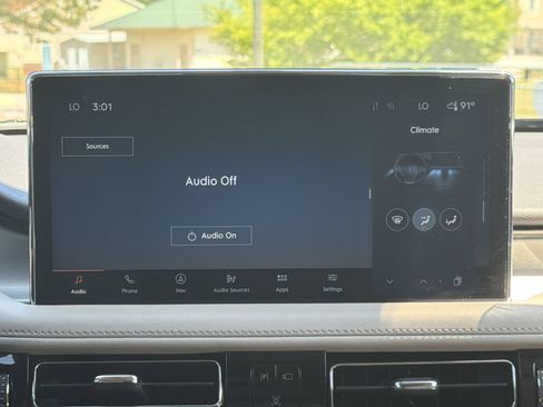 Used 2023 Lincoln Nautilus AWD w/ Premium Package image 21
