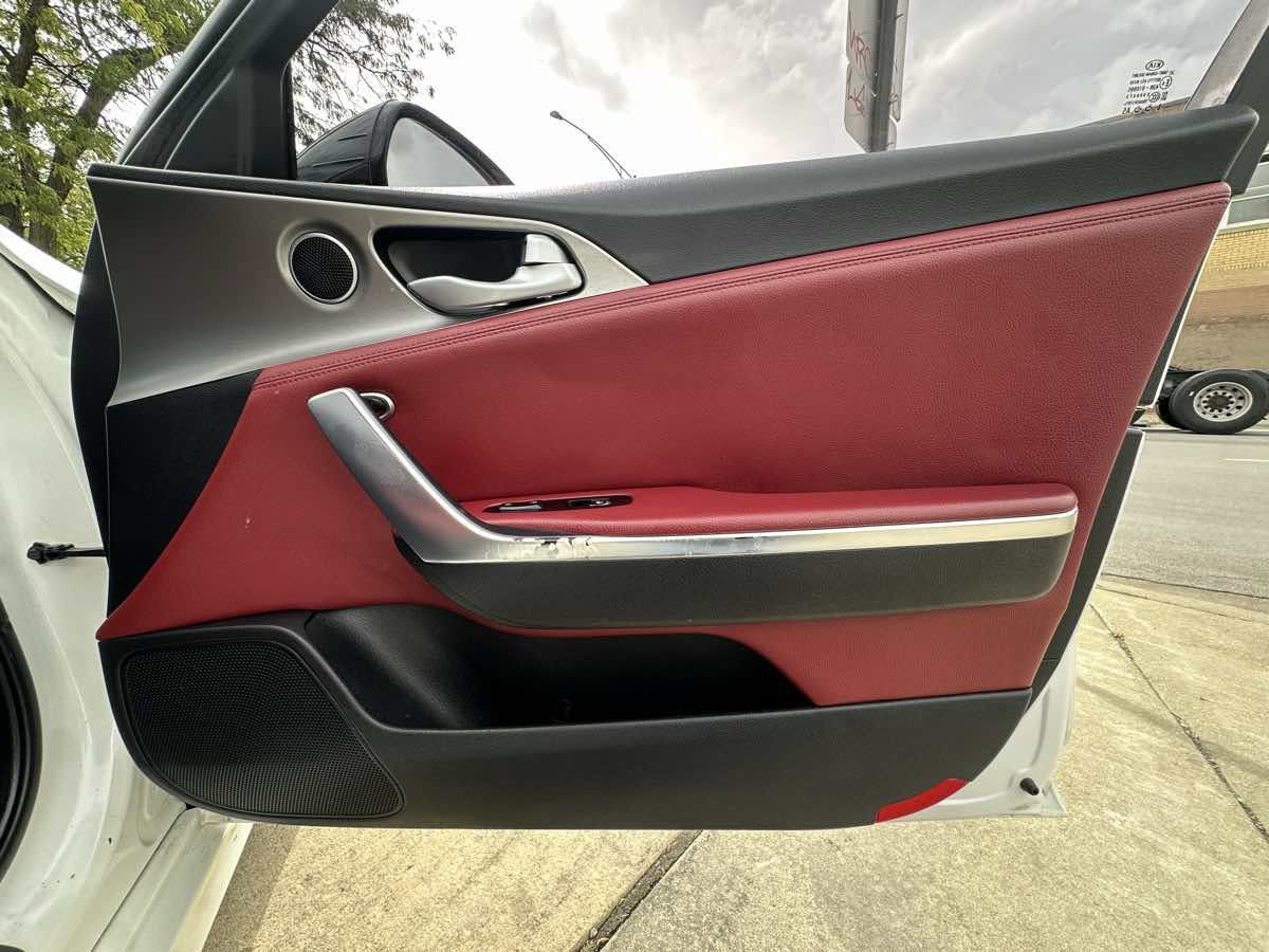 Used 2019 Kia Stinger GT RWD image 31