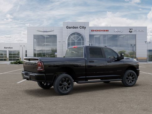 New 2026 RAM 2500 Big Horn AWD/4WD image 5