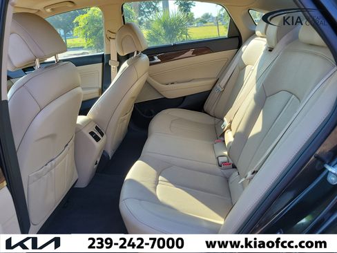 Used 2016 Hyundai Sonata Limited w/ Option Group 04 FWD image 12