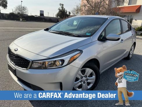 Used 2017 Kia Forte LX image 11