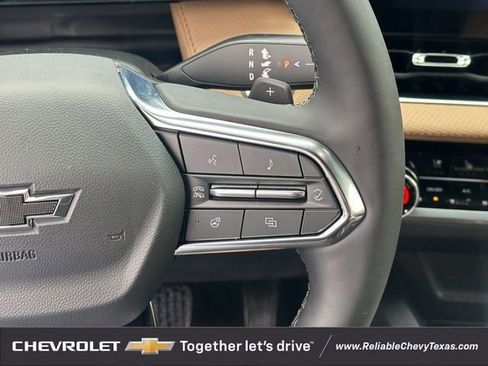 New 2026 Chevrolet Equinox ACTIV w/ Convenience Package III FWD image 15