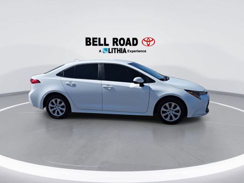 Certified 2025 Toyota Corolla LE FWD image 9