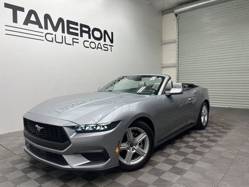Used 2026 Ford Mustang Premium image 2