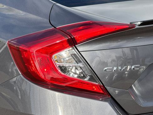 Used 2021 Honda Civic Sport image 25