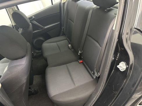 Used 2011 MAZDA MAZDA3 i Sport image 13