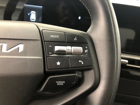 Certified 2026 Kia Sportage X-Line w/ X-Line Premium Package AWD/4WD image 24