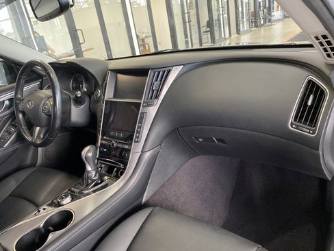 Used 2015 INFINITI Q50 Premium w/ All Weather Package image 9