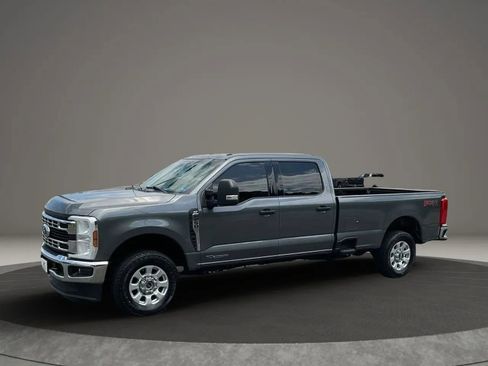 Used 2024 Ford F250 XLT AWD/4WD image 1