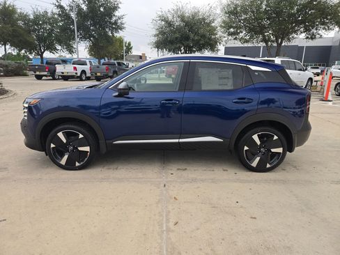 New 2026 Nissan Kicks SR image 6