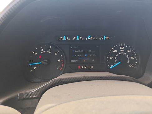 Used 2018 Ford F150 XL w/ Equipment Group 101A Mid image 9