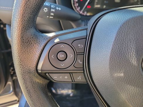 Used 2025 Toyota RAV4 LE image 27