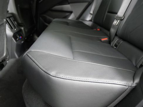 Certified 2025 BMW X3 xDrive30i w/ Premium Package AWD/4WD image 14