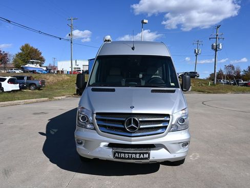 Used 2014 Mercedes-Benz Sprinter 3500 image 63