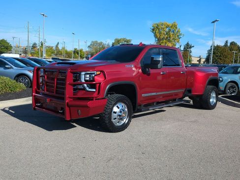 Used 2025 Chevrolet Silverado 3500 High Country w/ High Country Premium Package image 4