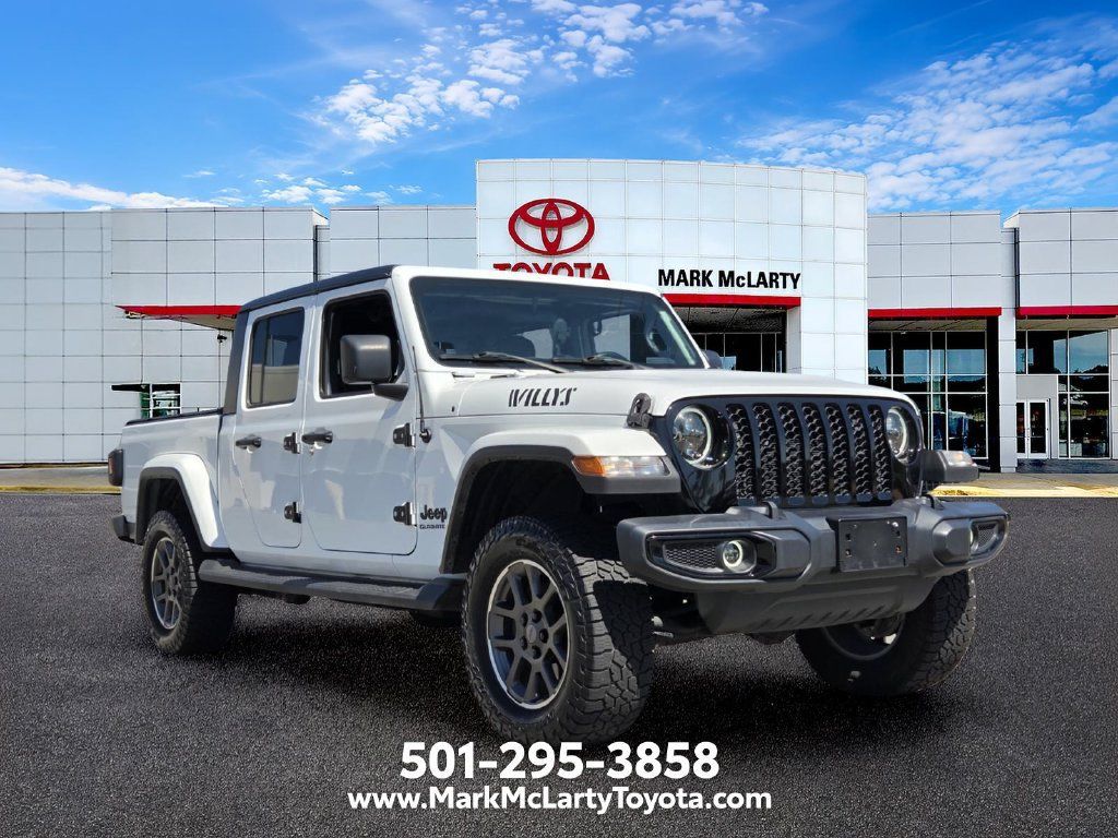Used 2021 Jeep Gladiator Sport AWD/4WD image 7