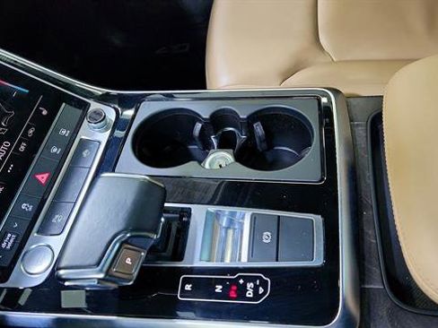 Used 2020 Audi Q7 3.0T Premium w/ Convenience Package image 17