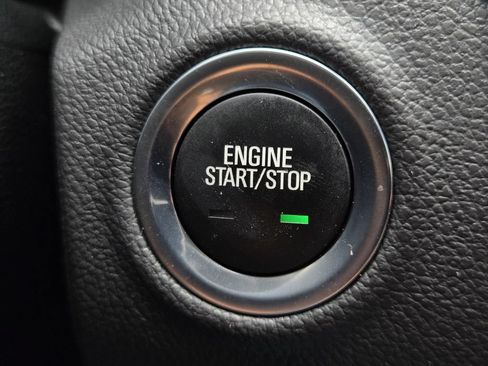 Used 2020 Buick Envision Essence FWD image 28