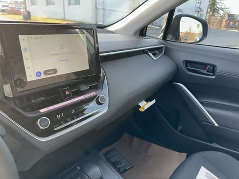 New 2026 Toyota Corolla Cross LE image 10