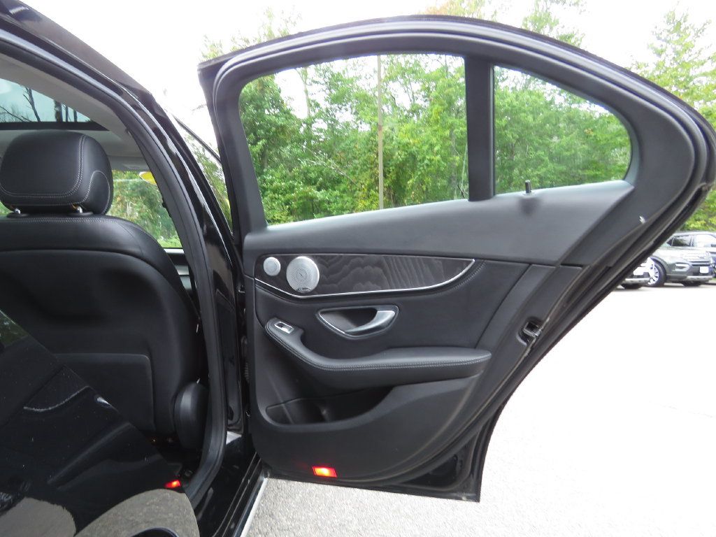 Used 2015 Mercedes-Benz C 300 4MATIC Sedan image 15