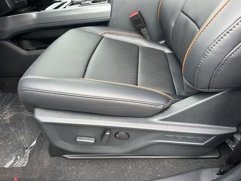 New 2025 Ford F250 Lariat w/ Lariat Ultimate Package image 9