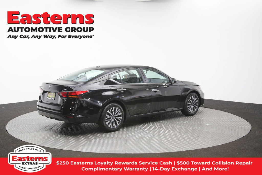 Used 2024 Nissan Altima 2.5 SV FWD image 38