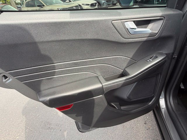 Used 2025 Ford Escape ST-Line FWD image 25