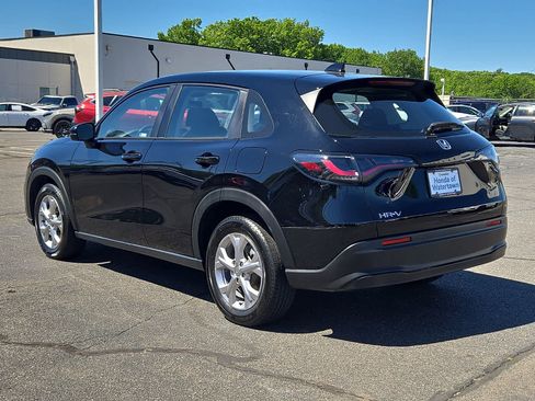 Used 2023 Honda HR-V LX image 7