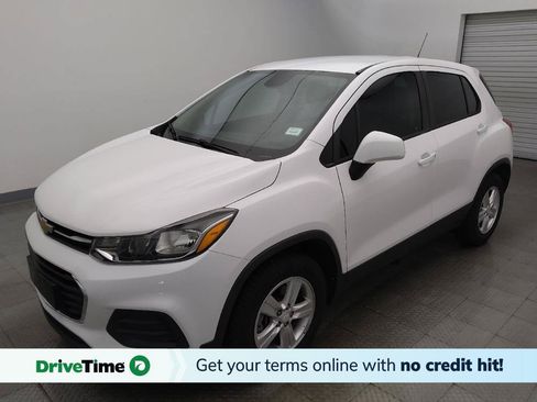 Used 2020 Chevrolet Trax LS w/ Tint and Cruise Package FWD image 1