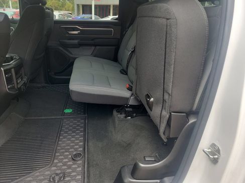 Used 2021 RAM 1500 Big Horn RWD image 34