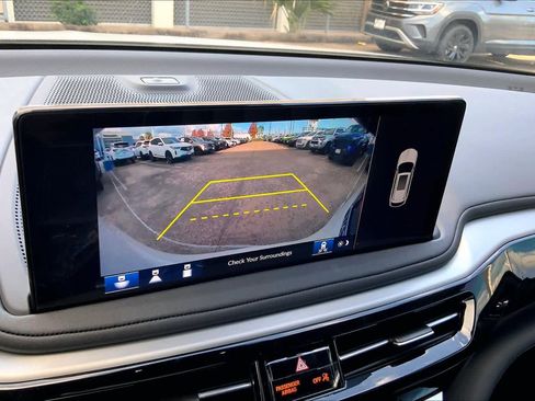 Certified 2025 Acura MDX SH-AWD w/ Technology Package image 26