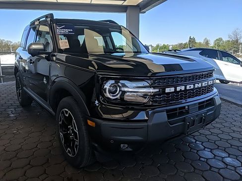 Used 2025 Ford Bronco Sport Outer Banks w/ Outer Banks Tech Package+ AWD/4WD image 4