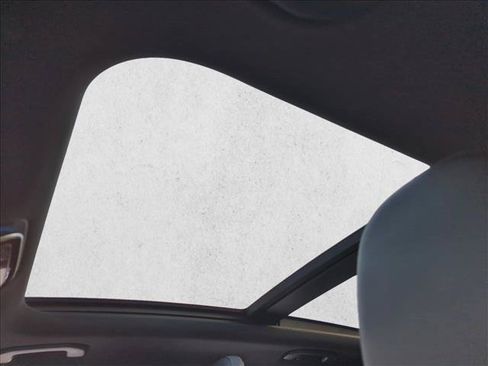 Used 2026 Mercedes-Benz GLC 300 image 15