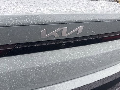 New 2025 Kia K4 LXS image 6