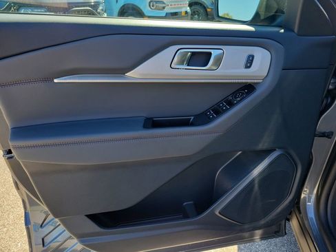 New 2026 Ford Explorer Active image 15