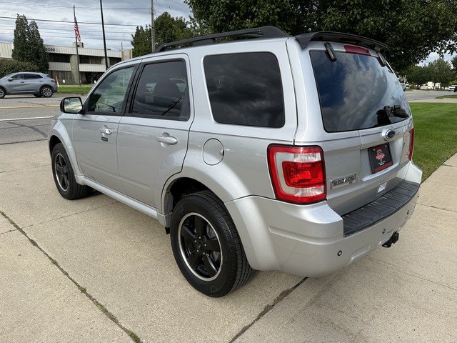 Used 2010 Ford Escape XLT AWD/4WD image 7