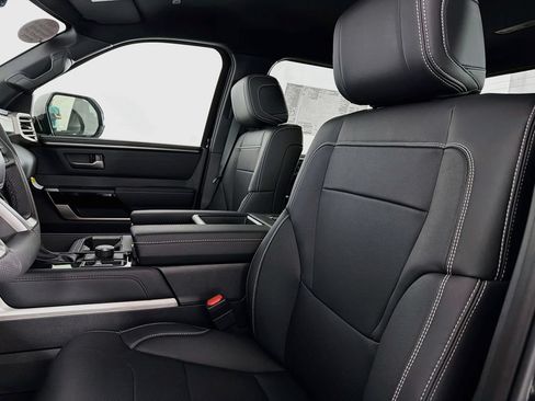 New 2026 Toyota Tundra Limited AWD/4WD image 32