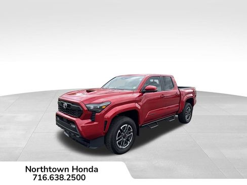Used 2024 Toyota Tacoma TRD Sport w/ TRD Sport Premium Package AWD/4WD image 9