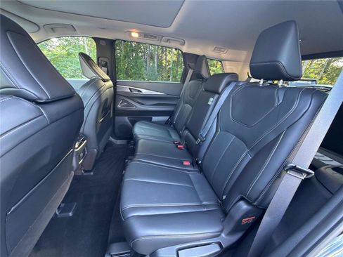 Used 2025 INFINITI QX60 Luxe FWD image 12