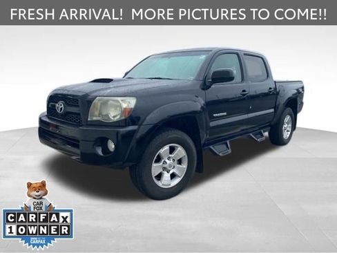 Used 2011 Toyota Tacoma PreRunner w/ TRD Sport Pkg image 1