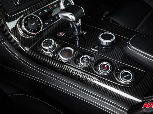 Used 2011 Mercedes-Benz SLS AMG Coupe image 22