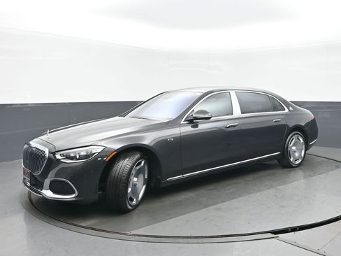 Used 2023 Mercedes-Benz Maybach S 680 4MATIC w/ Manufaktur Leather Package image 7