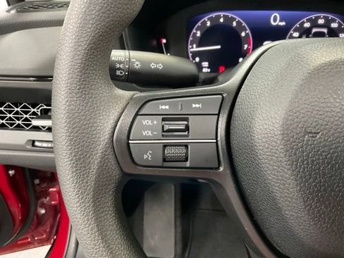 Used 2023 Honda Accord EX image 17