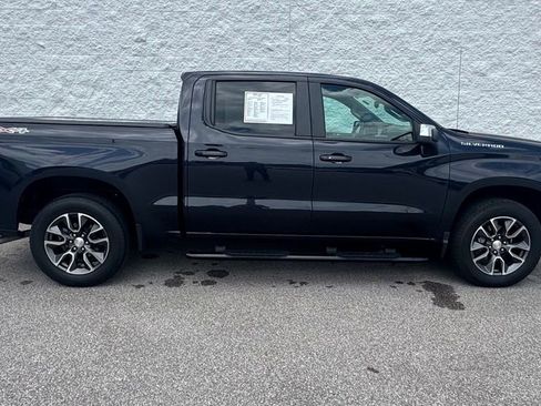 Used 2022 Chevrolet Silverado 1500 LT w/ True North Edition Plus AWD/4WD image 2