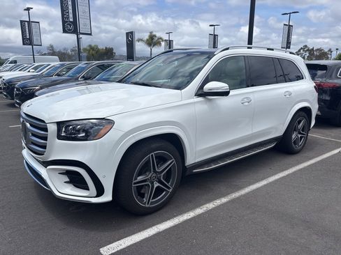 Certified 2024 Mercedes-Benz GLS 450 4MATIC image 1