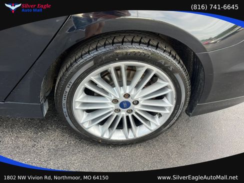 Used 2016 Ford Fusion SE w/ Equipment Group 202A FWD image 13
