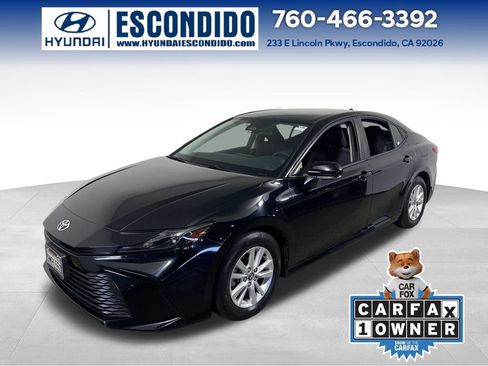 Used 2025 Toyota Camry LE FWD image 1